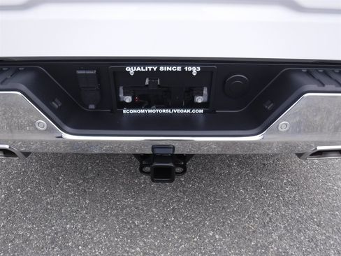 Used 2023 GMC Sierra 1500 SLT image 7