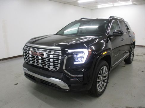 New 2026 GMC Terrain Denali AWD/4WD image 1