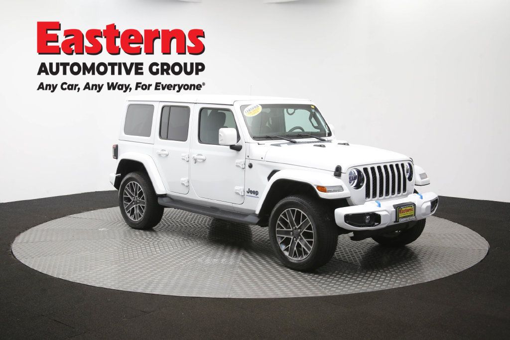 Used 2023 Jeep Wrangler Unlimited Sahara AWD/4WD image 52