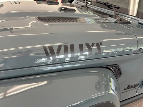 New 2026 Jeep Gladiator Sport AWD/4WD image 5