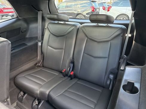 Used 2023 Cadillac XT6 Premium Luxury image 15