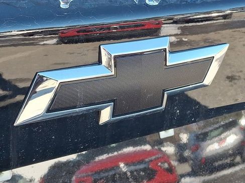 New 2026 Chevrolet Trax RS w/ Sunroof Package image 11