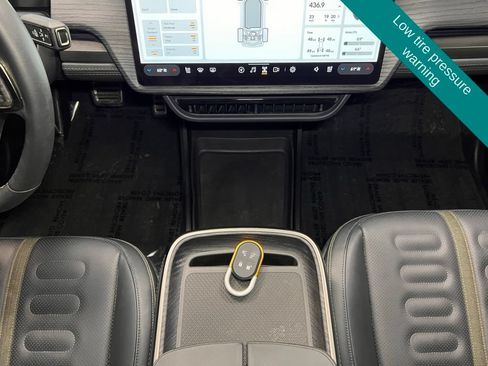 Used 2024 Rivian R1S Adventure AWD/4WD image 9