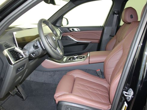 New 2026 BMW X5 xDrive50e image 24