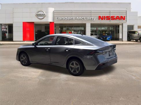 New 2026 Nissan Sentra SV FWD image 5