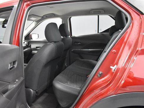 Used 2021 Nissan Kicks SV FWD image 27