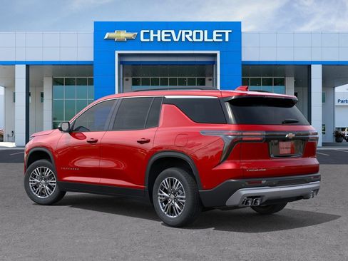 New 2026 Chevrolet Traverse LT FWD image 3