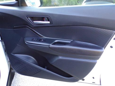 Used 2018 Toyota C-HR XLE FWD image 20