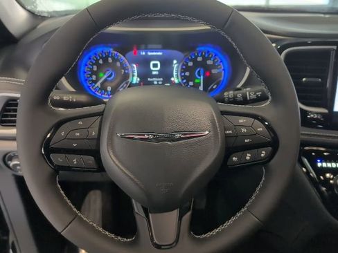 New 2026 Chrysler Pacifica Select w/ S Appearance Package AWD/4WD image 16