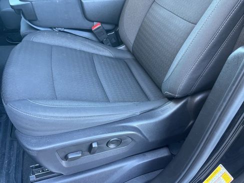 Used 2024 GMC Sierra 1500 SLE image 7