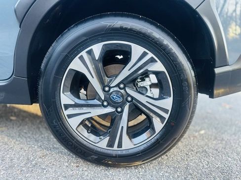 Used 2025 Subaru Crosstrek 2.0i Premium image 29