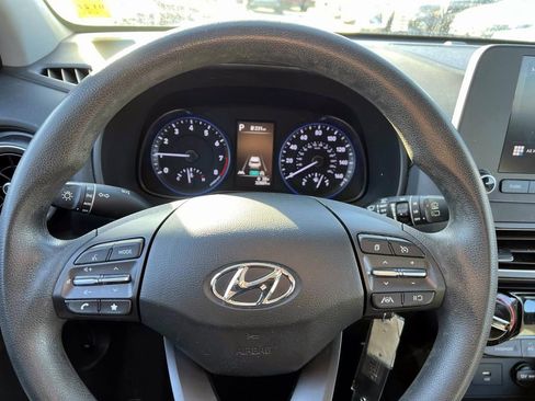 Used 2023 Hyundai Kona SE w/ Cargo Package image 26