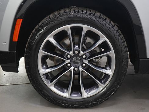 Used 2022 Jeep Wagoneer Series II w/ Premium Group I image 32