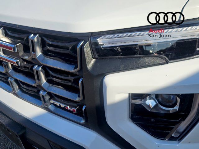 Used 2023 GMC Canyon AT4 w/ AT4 Premium Package AWD/4WD image 4