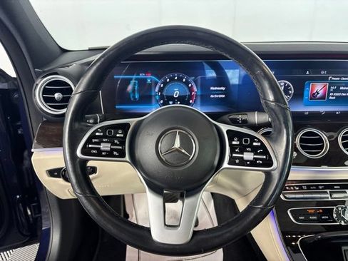 Used 2020 Mercedes-Benz E 350 4MATIC Sedan image 3