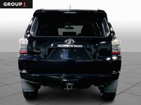 Certified 2018 Toyota 4Runner SR5 image 4