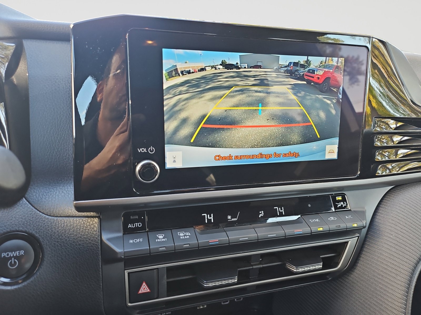 Used 2025 Toyota Camry SE FWD image 27