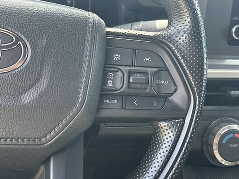 Certified 2025 Toyota Tacoma SR5 AWD/4WD image 19
