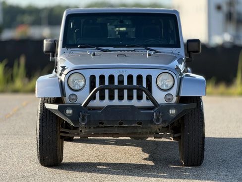 Used 2014 Jeep Wrangler Sahara w/ Dual Top Group AWD/4WD image 5