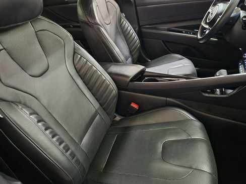 Used 2023 Hyundai Elantra Limited w/ Cargo Package image 31