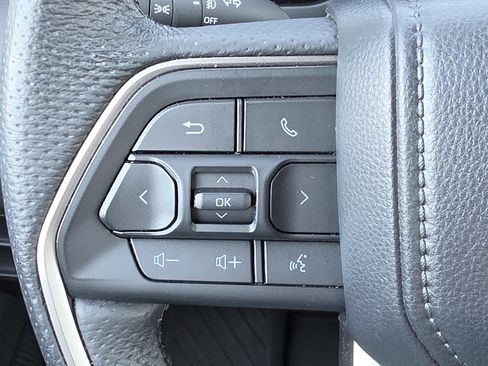 Used 2025 Toyota Tundra Limited image 40