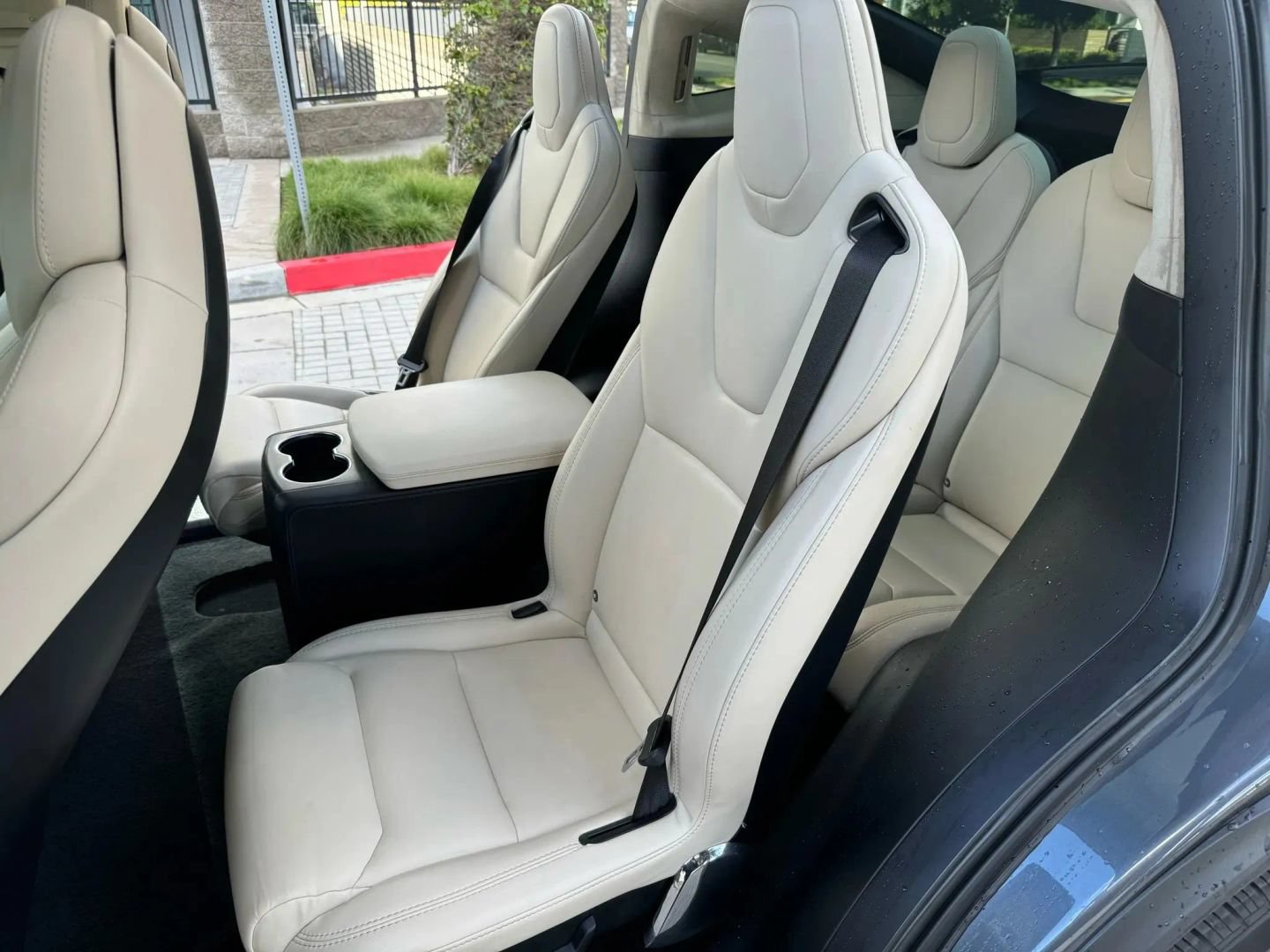 Used 2018 Tesla Model X 75D AWD/4WD image 13