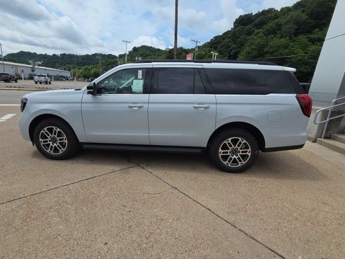 New 2026 Ford Expedition Max Active AWD/4WD image 4