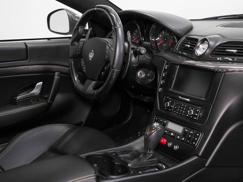 Used 2014 Maserati GranTurismo Coupe RWD image 32