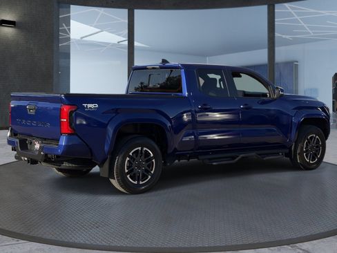 Used 2024 Toyota Tacoma TRD Sport w/ TRD Sport Upgrade Package RWD image 6