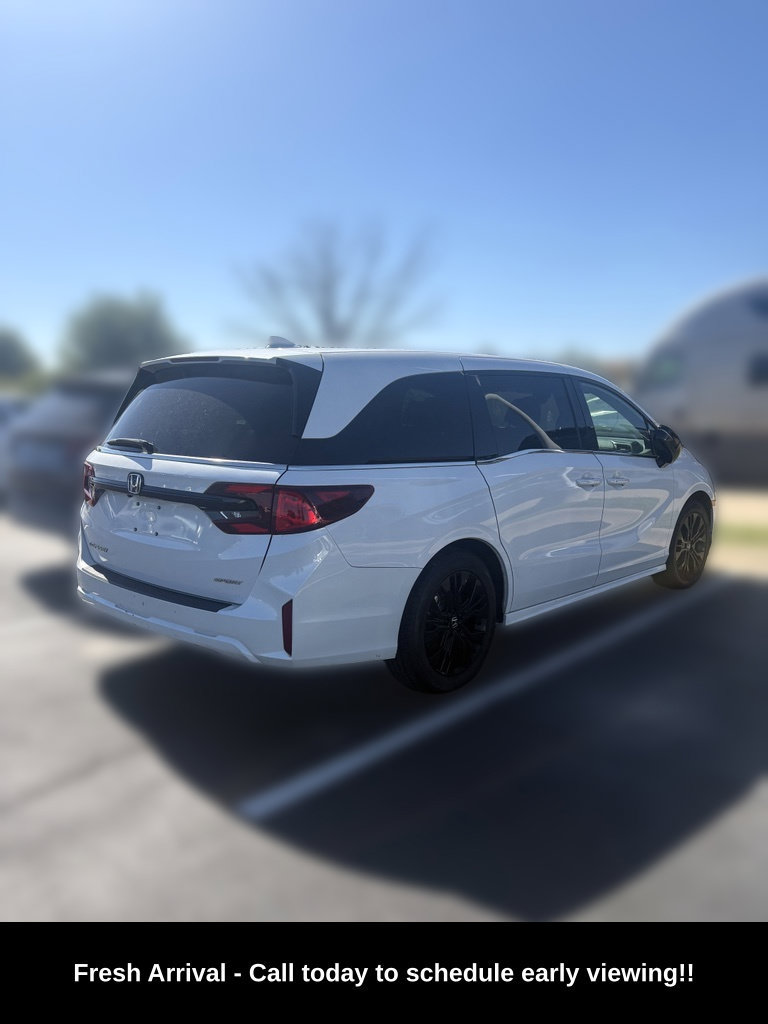 Used 2025 Honda Odyssey Sport-L image 3