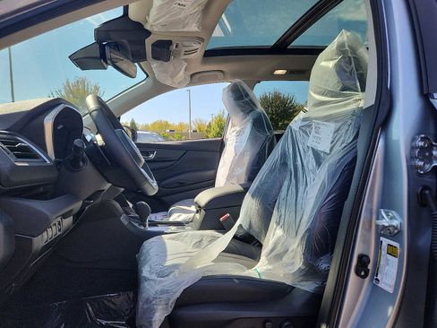 New 2025 Subaru Ascent Limited image 6