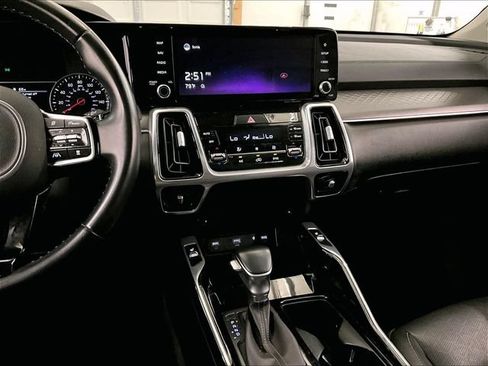 Used 2021 Kia Sorento SX AWD/4WD image 7