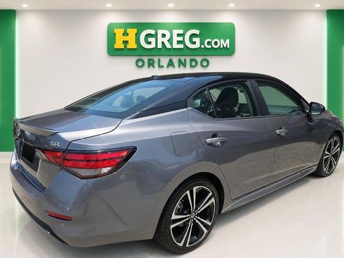 Used 2022 Nissan Sentra SR w/ Electronics Package FWD image 6
