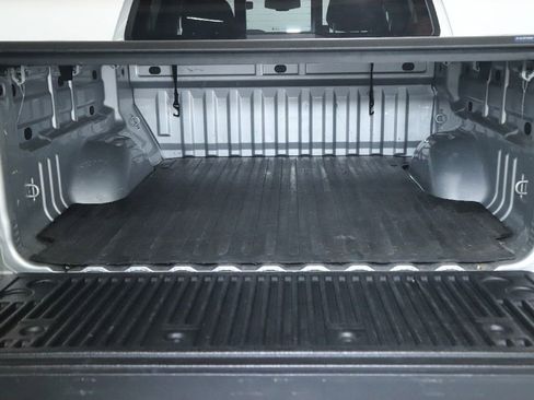 Used 2018 Chevrolet Colorado Z71 AWD/4WD image 28