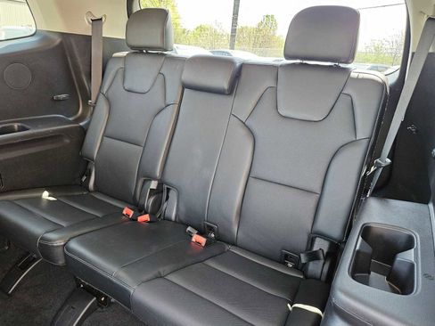 Used 2025 Kia Telluride S image 18