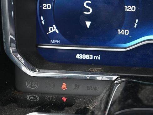 Used 2024 Chevrolet Silverado 3500 High Country w/ Technology Package image 35