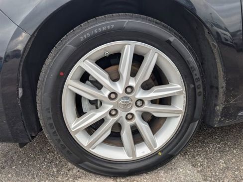 Used 2014 Toyota Avalon XLE image 25