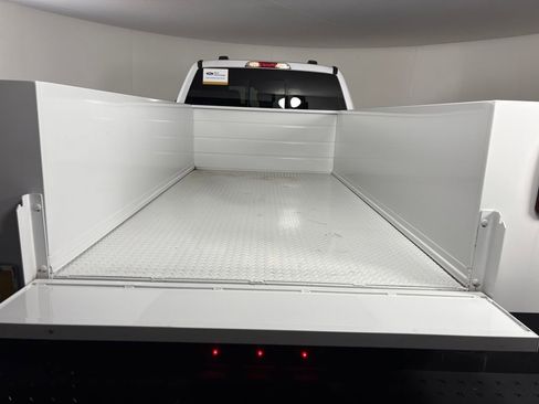 Certified 2025 Ford F350 XL w/ XL Chrome Package image 31