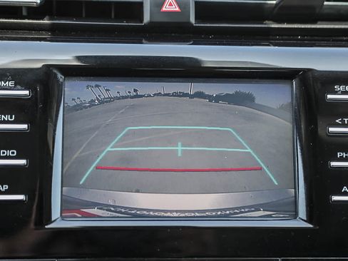 Used 2019 Toyota Camry SE FWD image 23