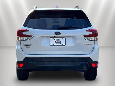 Certified 2023 Subaru Forester Premium AWD/4WD image 6