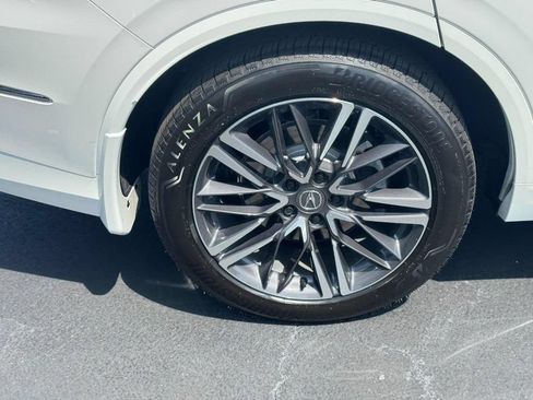 Certified 2026 Acura MDX w/ Advance Package AWD/4WD image 9