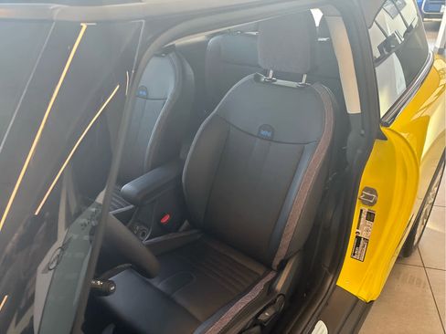 Certified 2025 MINI Cooper S image 13