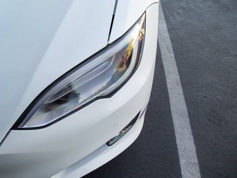 Used 2018 Tesla Model S 100D AWD/4WD image 9