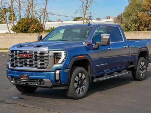 New 2025 GMC Sierra 2500 Denali w/ Technology Package image 3