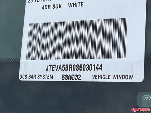 Certified 2025 Toyota 4Runner SR5 AWD/4WD image 34