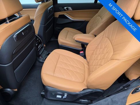 Used 2025 BMW X7 xDrive40i w/ M Sport Package image 14