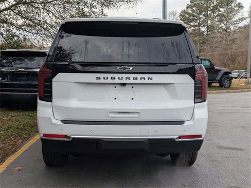 New 2026 Chevrolet Suburban LS image 3