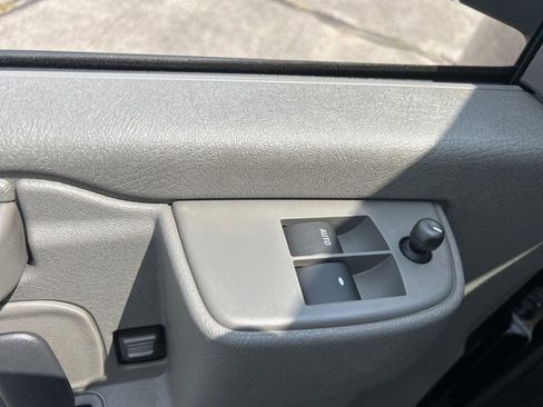 New 2025 Chevrolet Express 2500 image 13