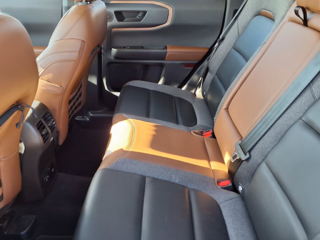Used 2023 Ford Bronco Sport Outer Banks w/ Tech Package AWD/4WD image 12