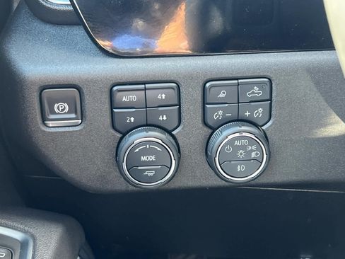 Certified 2025 Chevrolet Silverado 2500 High Country AWD/4WD image 21